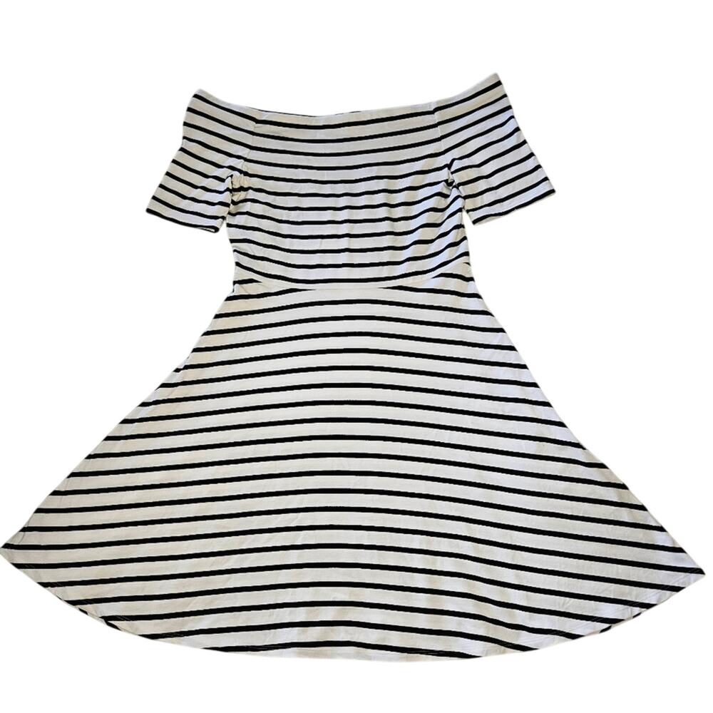 2/$30 WHBM White House Black Market White Black Striped Fit Flare Dress Size XS